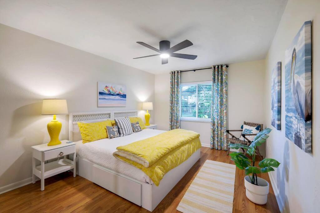 Serenity in Paradise! Heated Pool Family Home