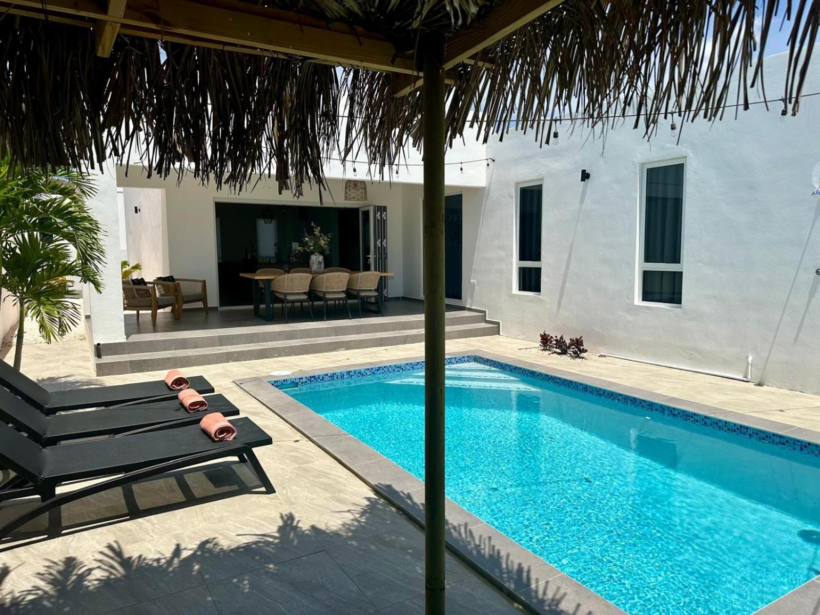 Villa Sol A Luna - Mambo Beach