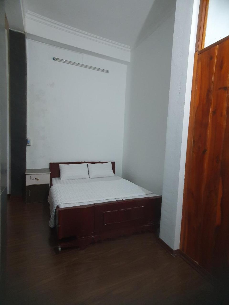 Photo 33