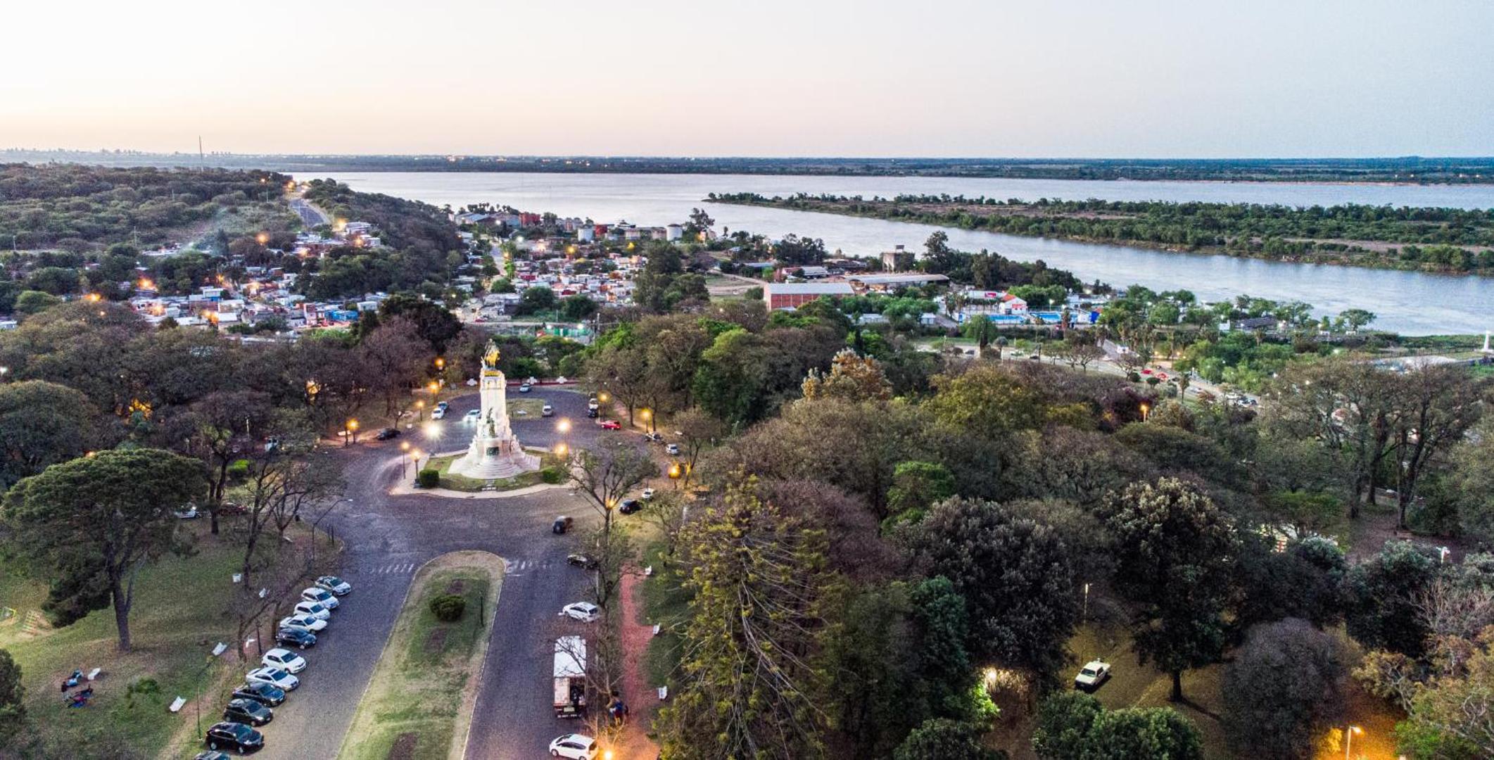 La Casa de al Lado entre el centro y el río, la Mejor Ubicación en Paraná