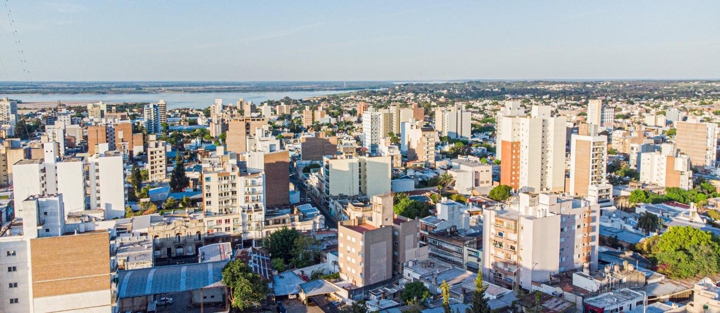 La Casa de al Lado entre el centro y el río, la Mejor Ubicación en Paraná