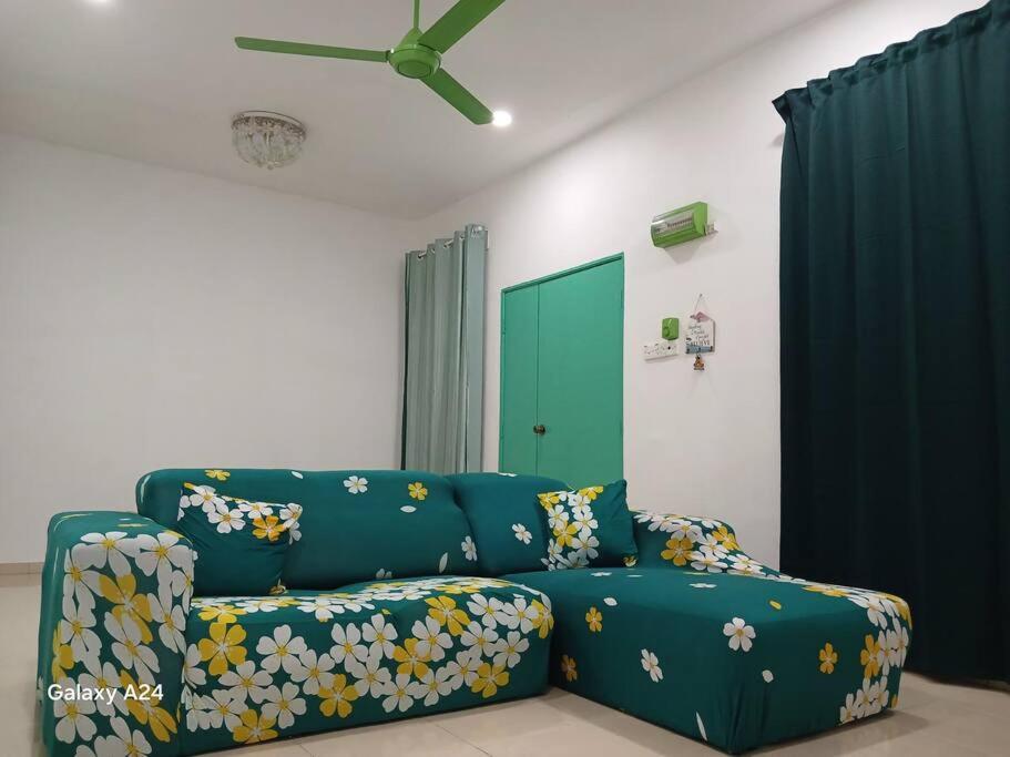 Ees Green Homestay Meru Klang photo 1