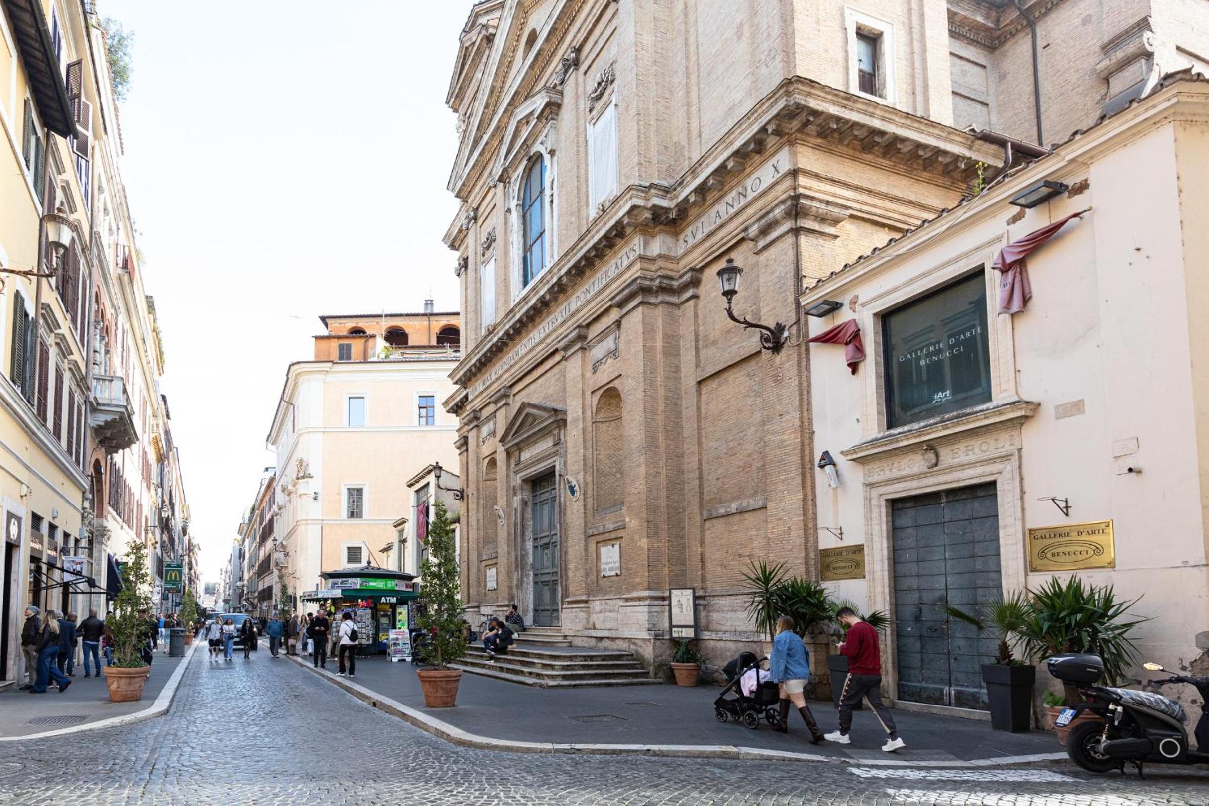 Collection Spanish Steps Apartments