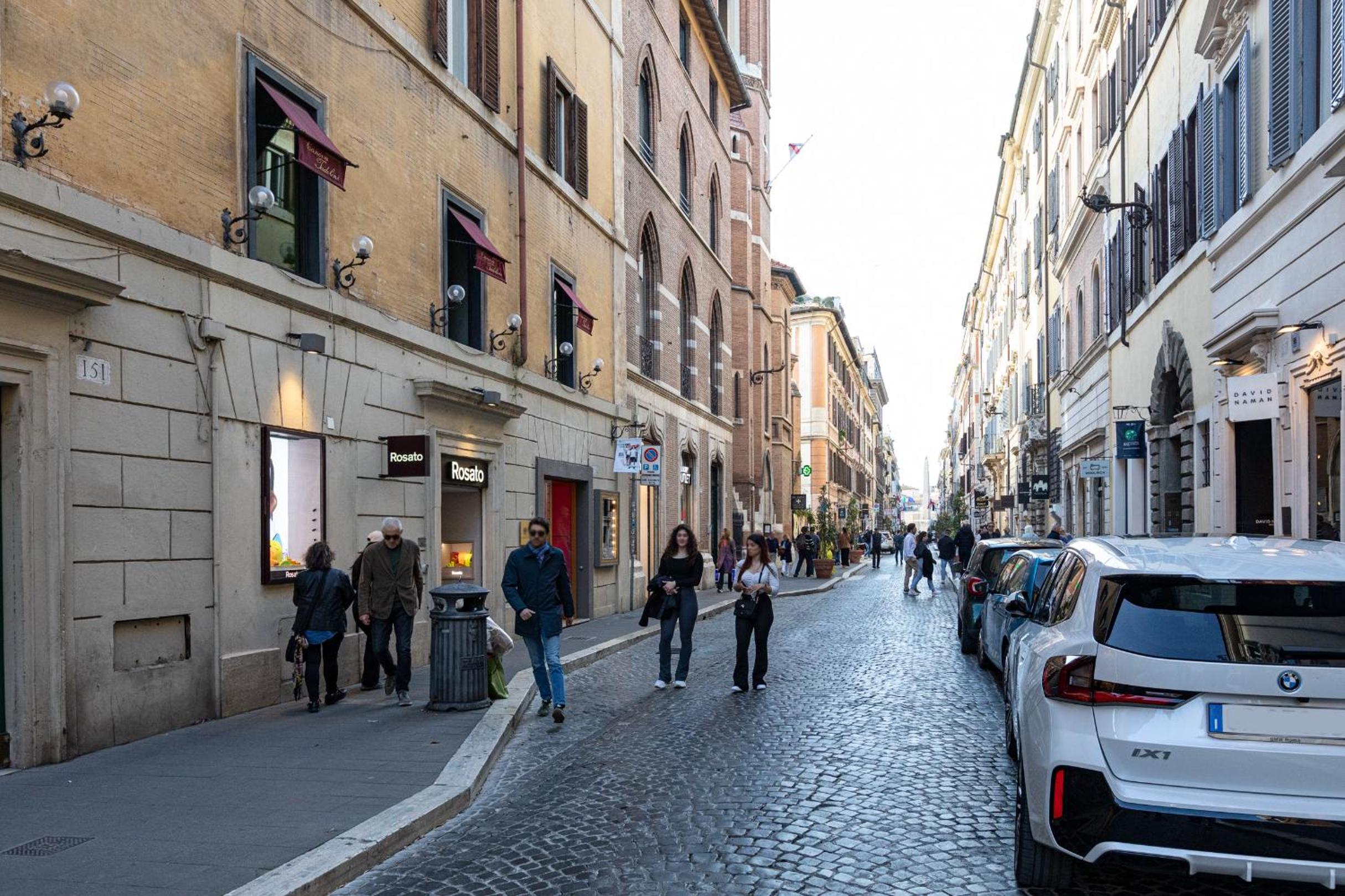 Collection Spanish Steps Apartments