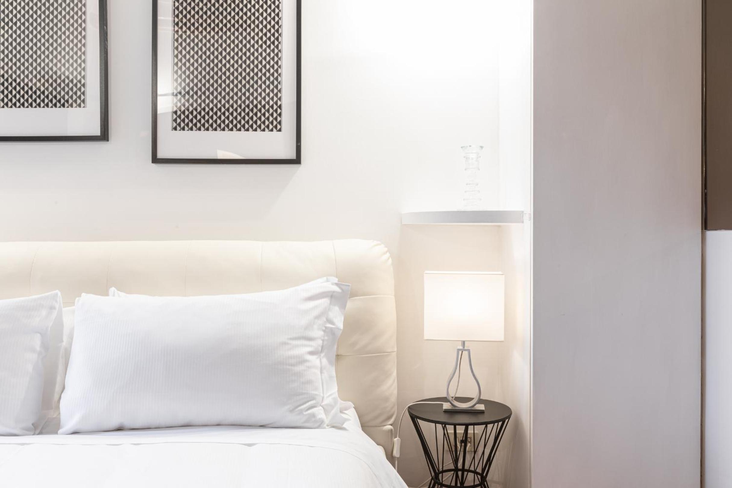 Collection Spanish Steps Apartments