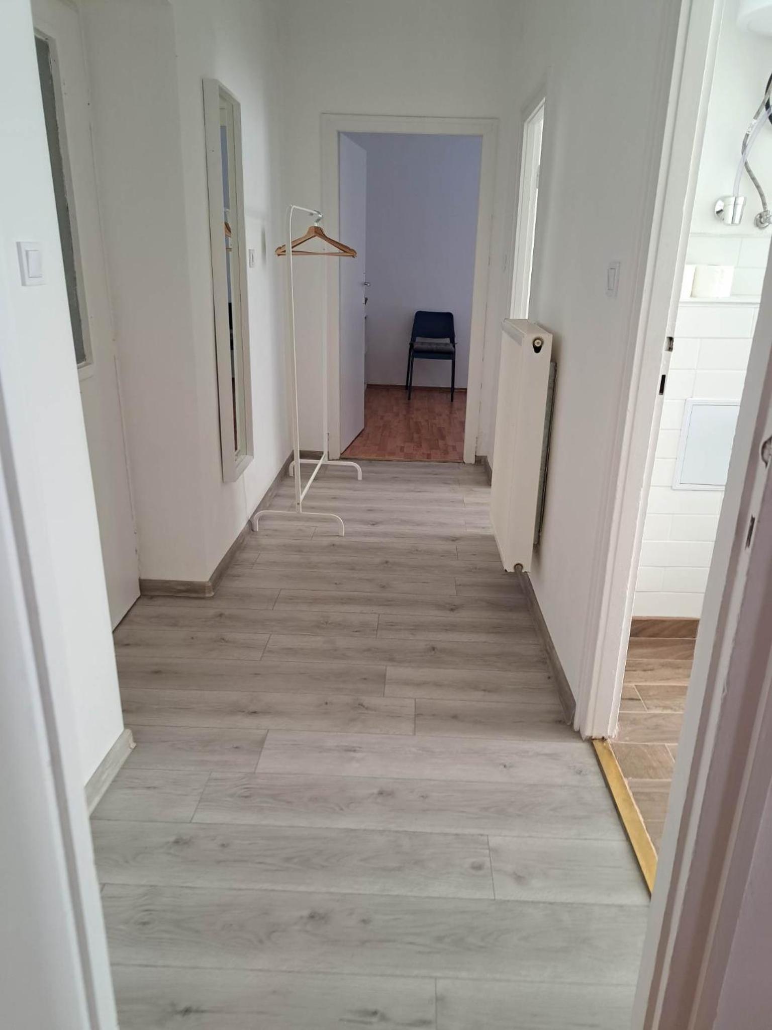 Photo 51