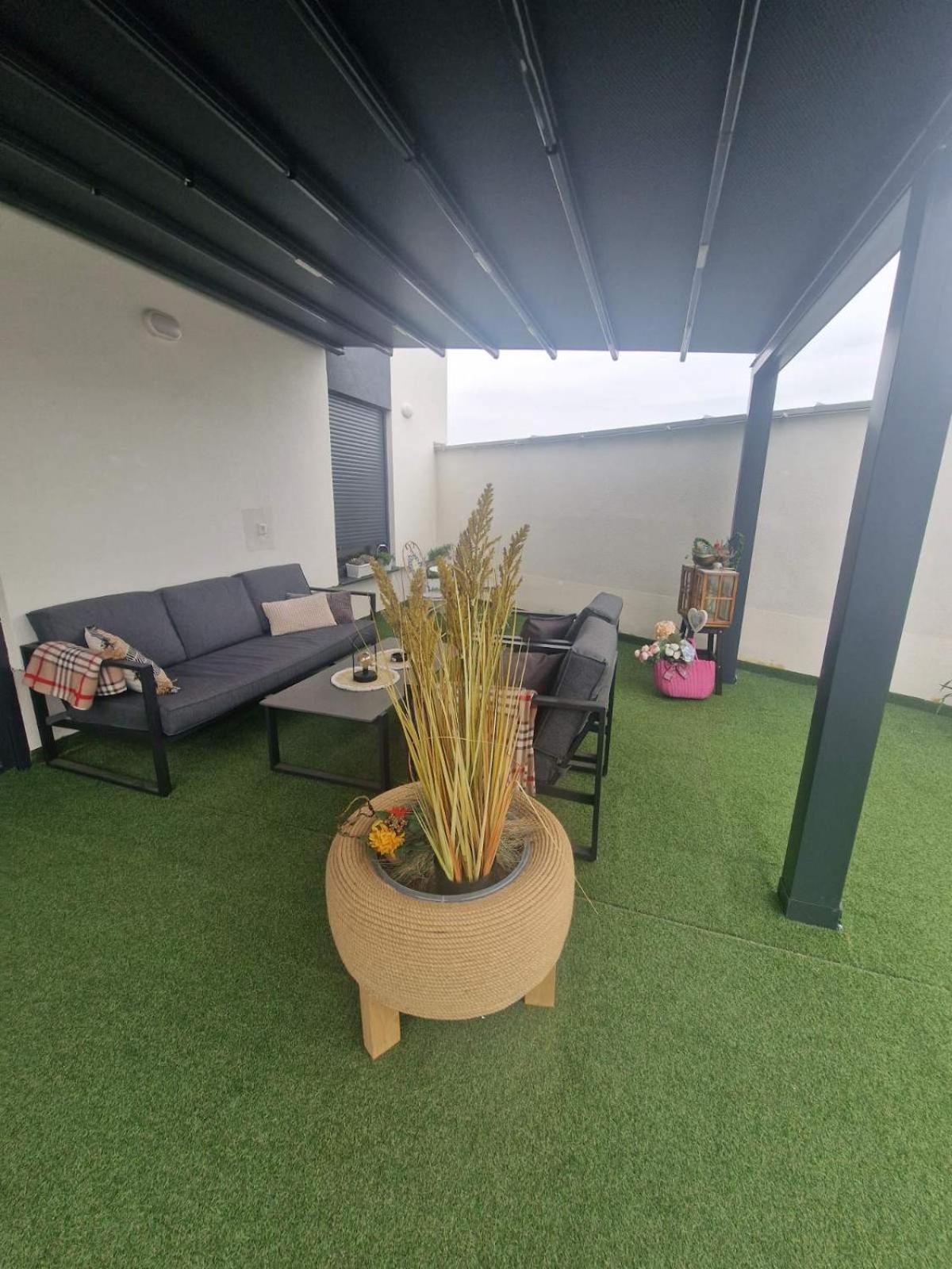 Gracia Apartment