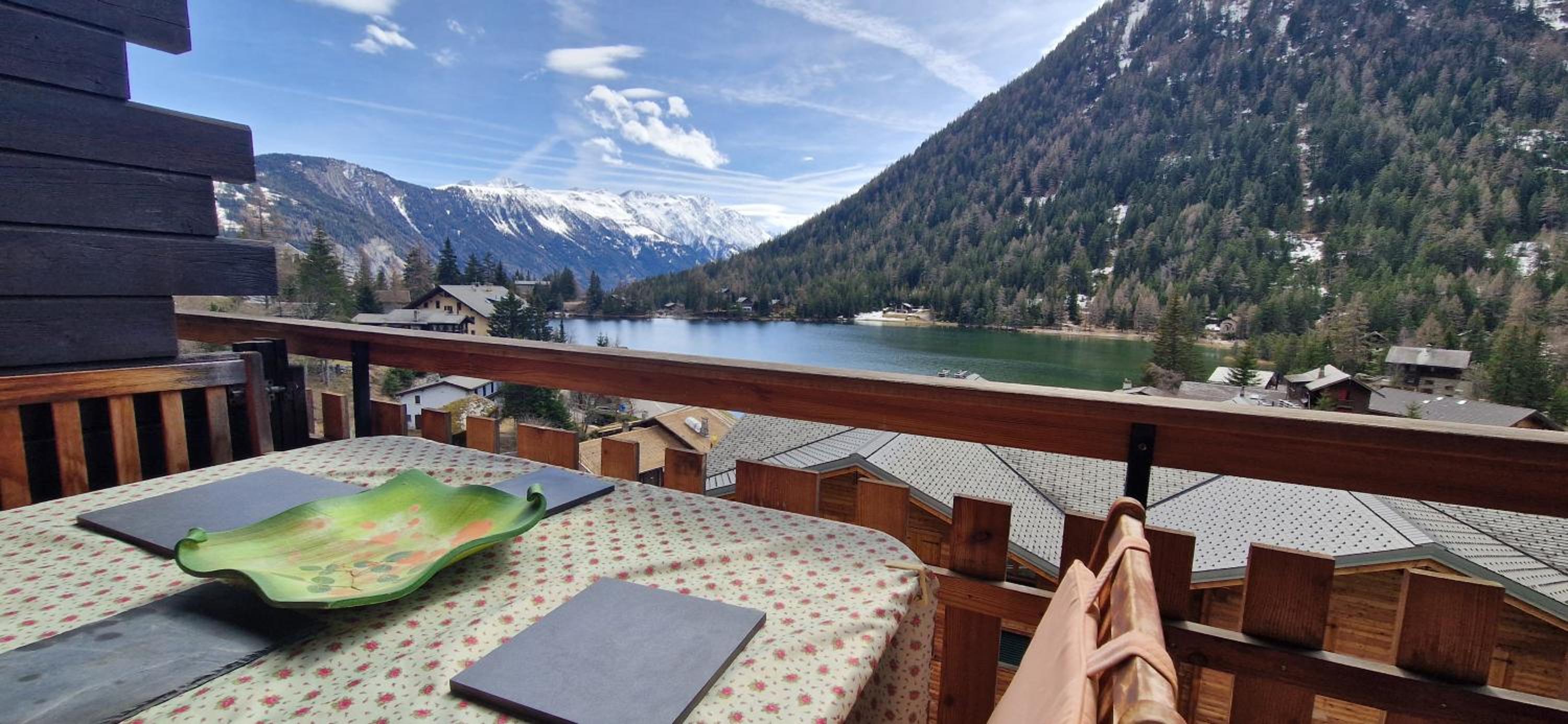 Appartement, vue sur le lac