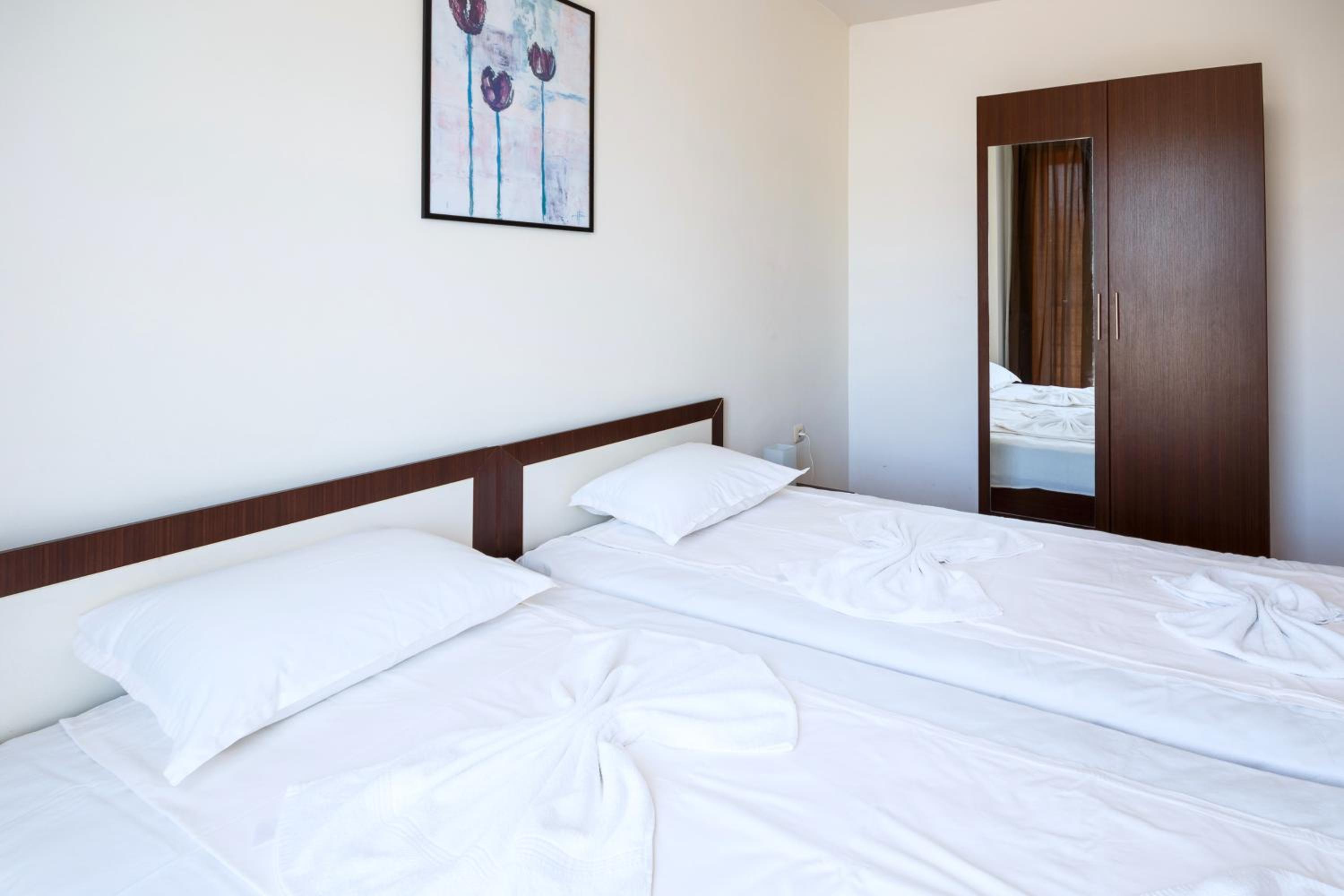 Charming 1 Bedroom Apartment