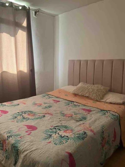 Habitación En Las Condes para 1 a 2 personas / Estacionamiento