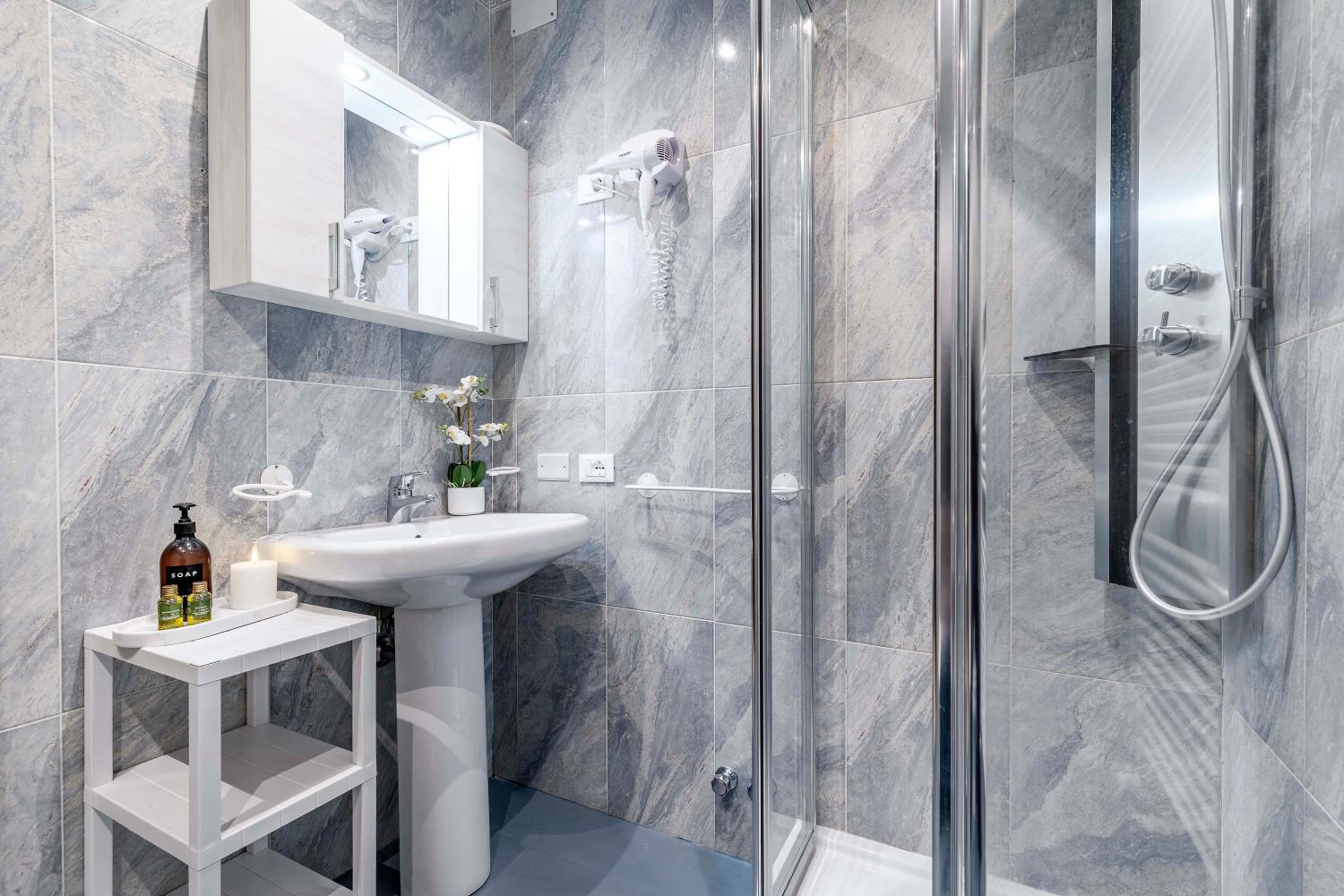 Vivaldi Suites R&R
