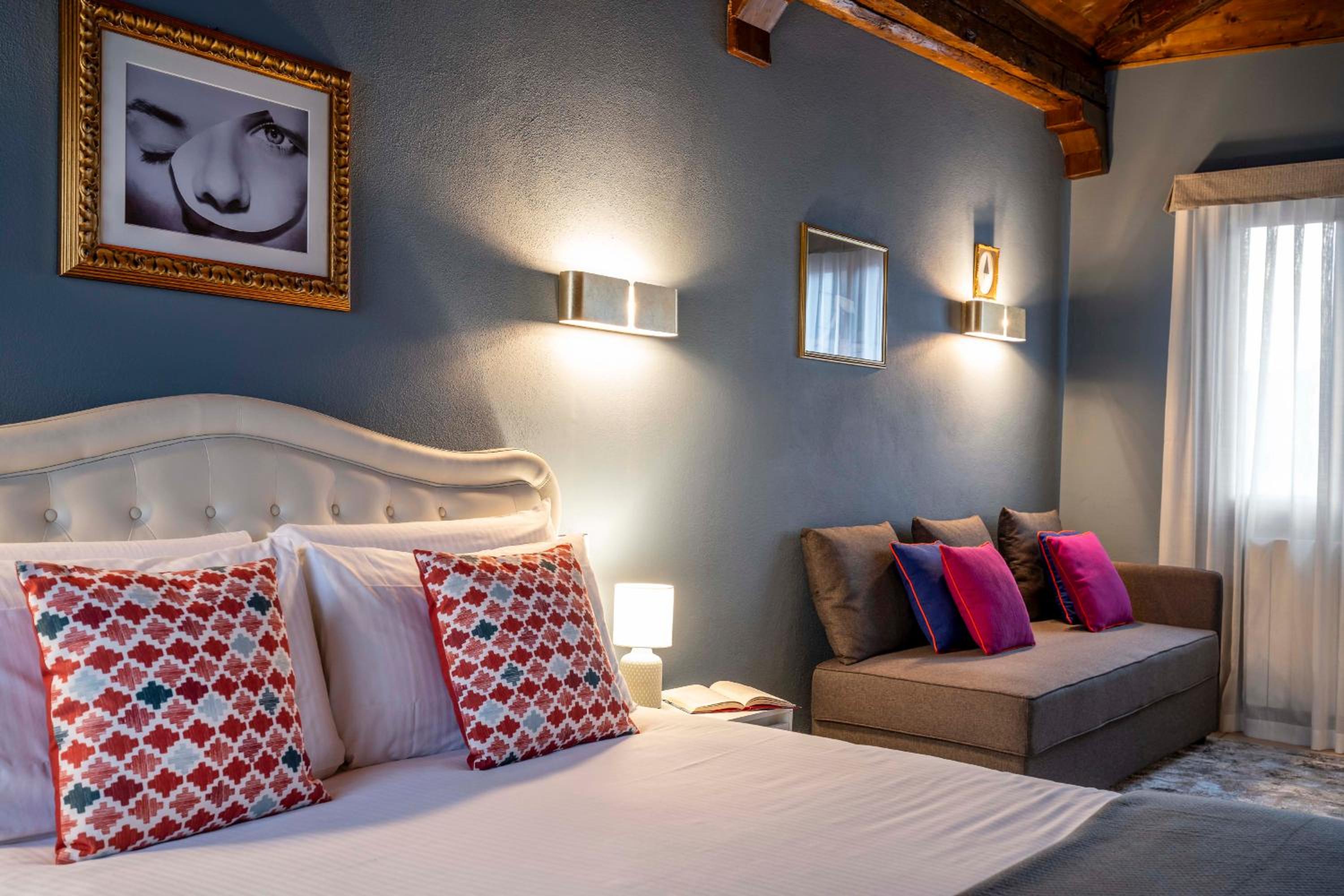 Vivaldi Suites R&R