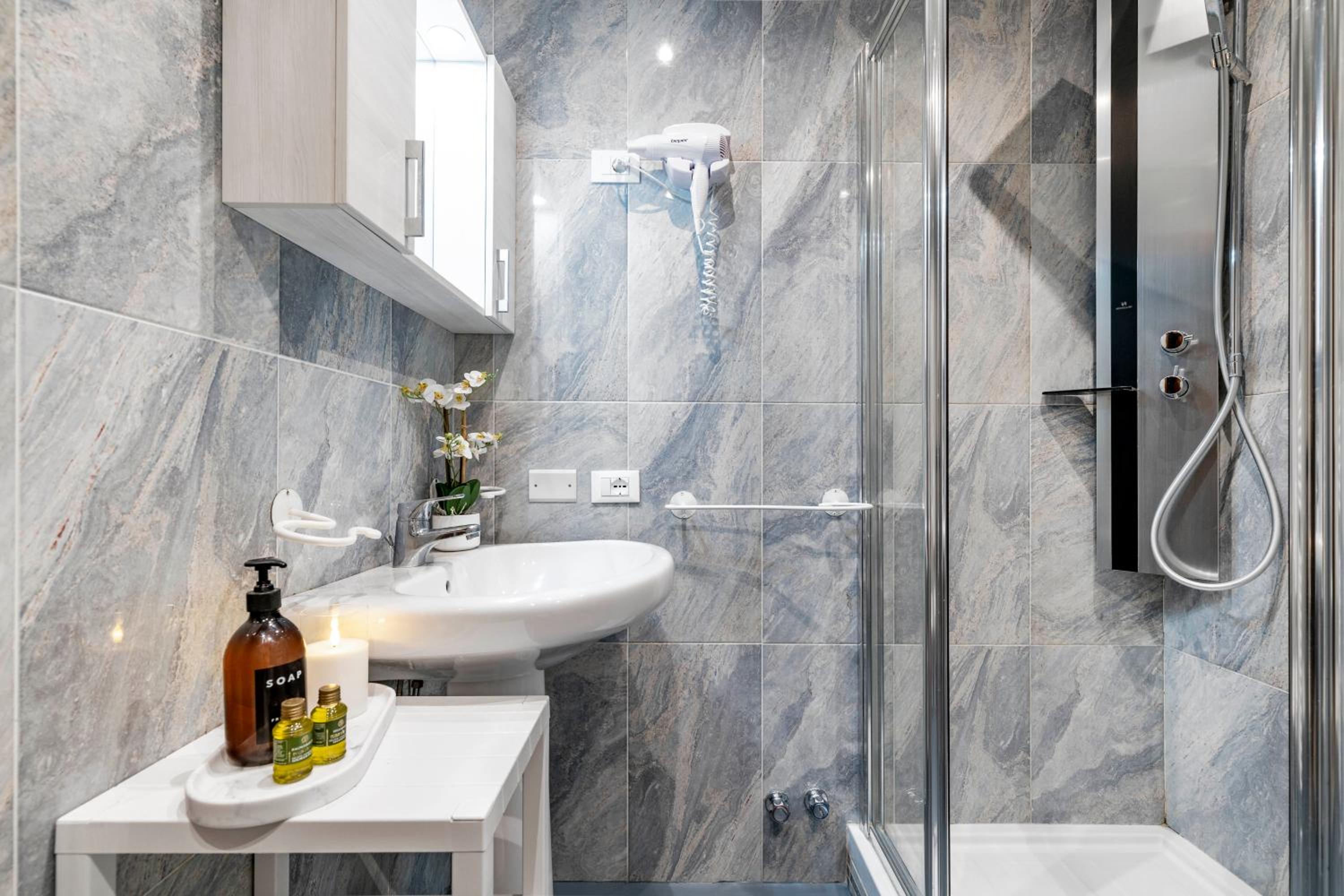Vivaldi Suites R&R