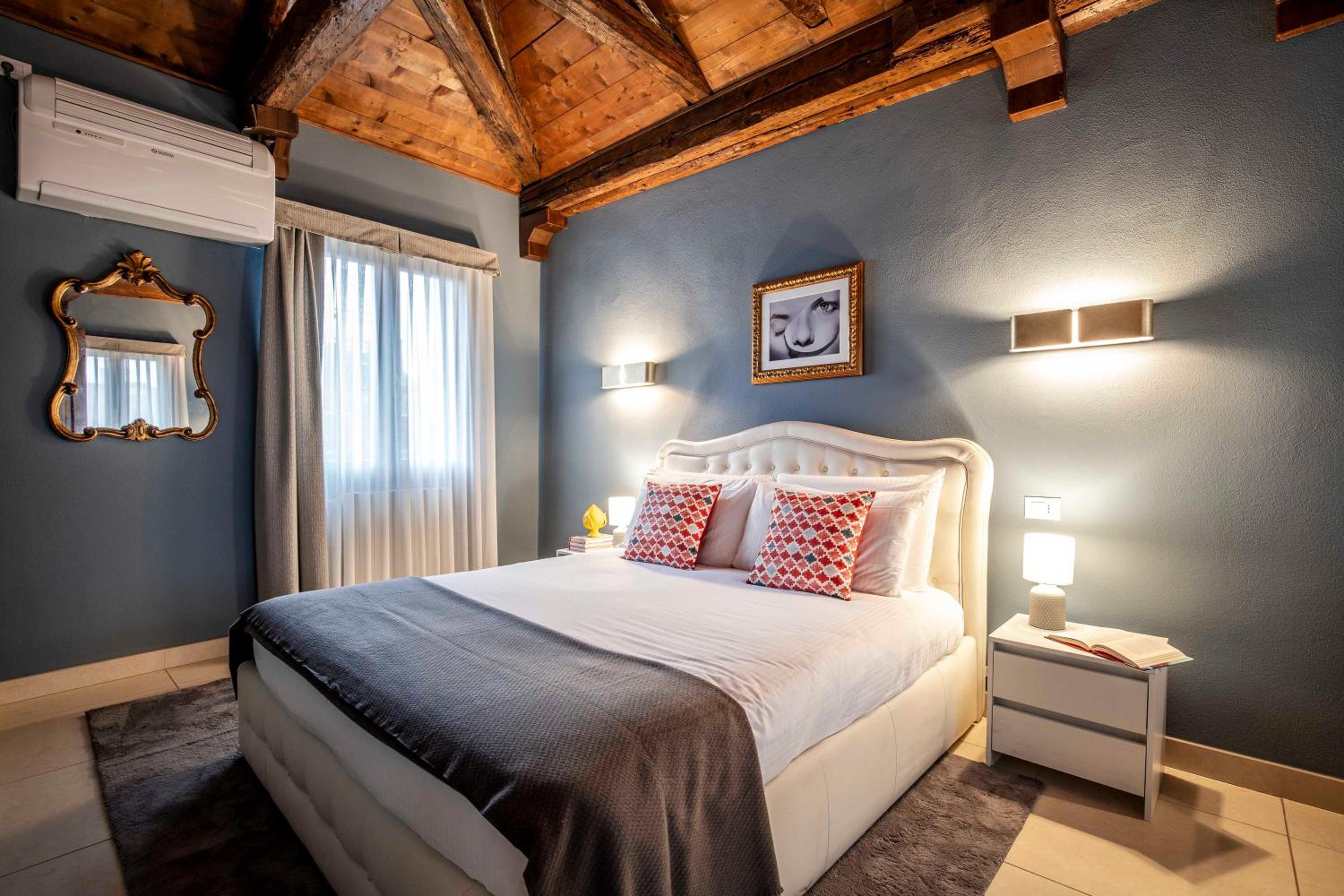 Vivaldi Suites R&R
