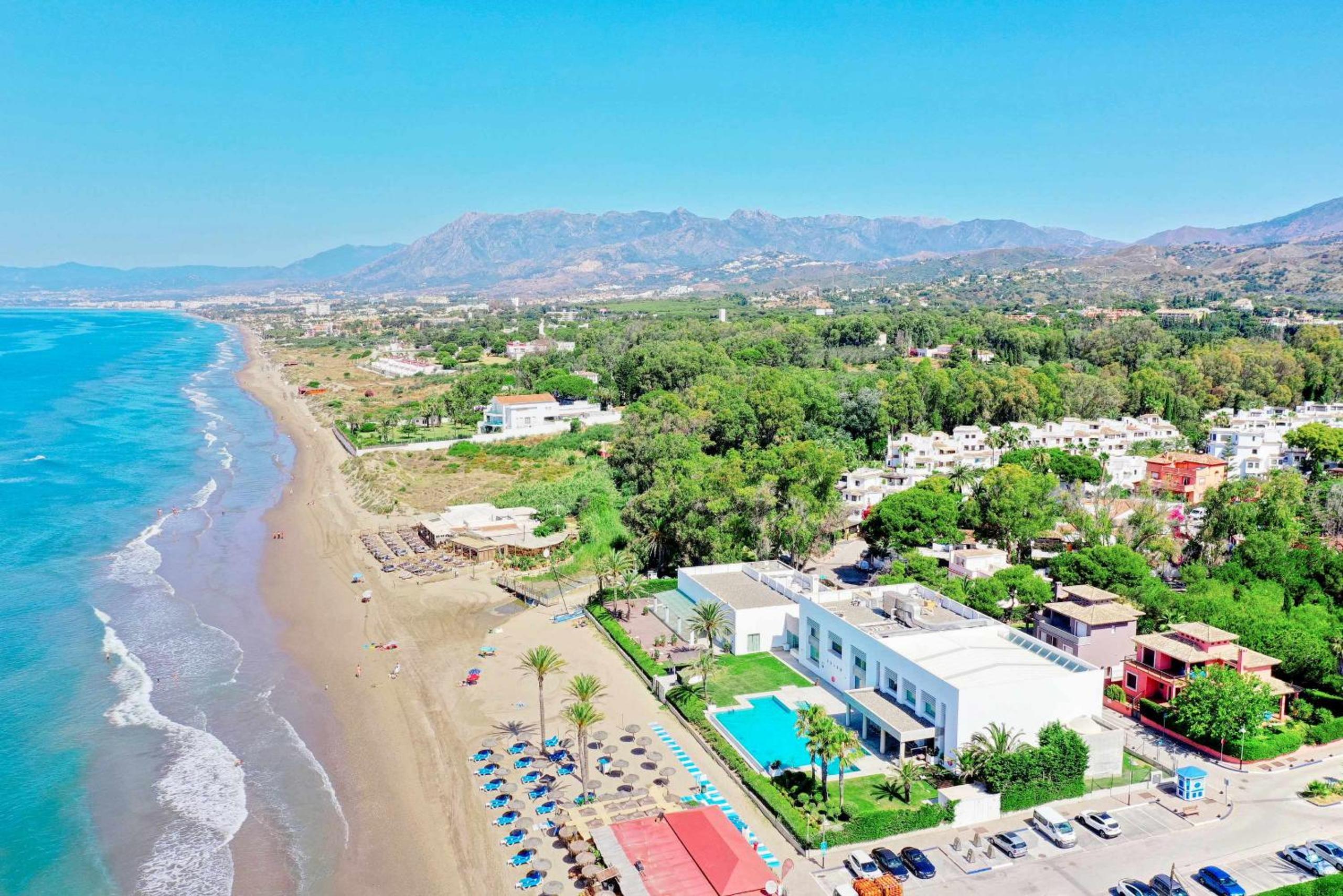1094 modern duplex penthouse on the beach view 4
