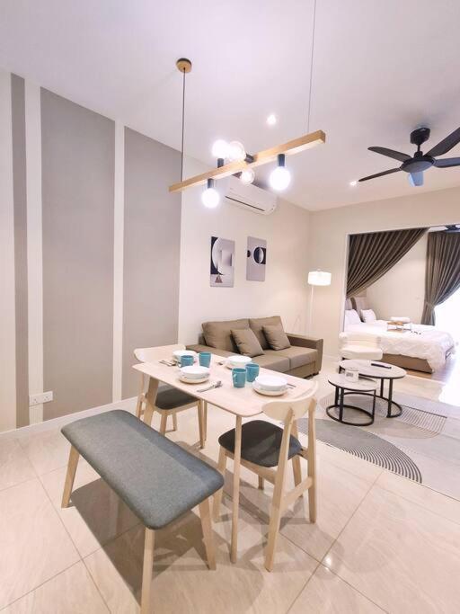 Quill Residences KLCC near PavilionKL by Convivial Staycation Q09