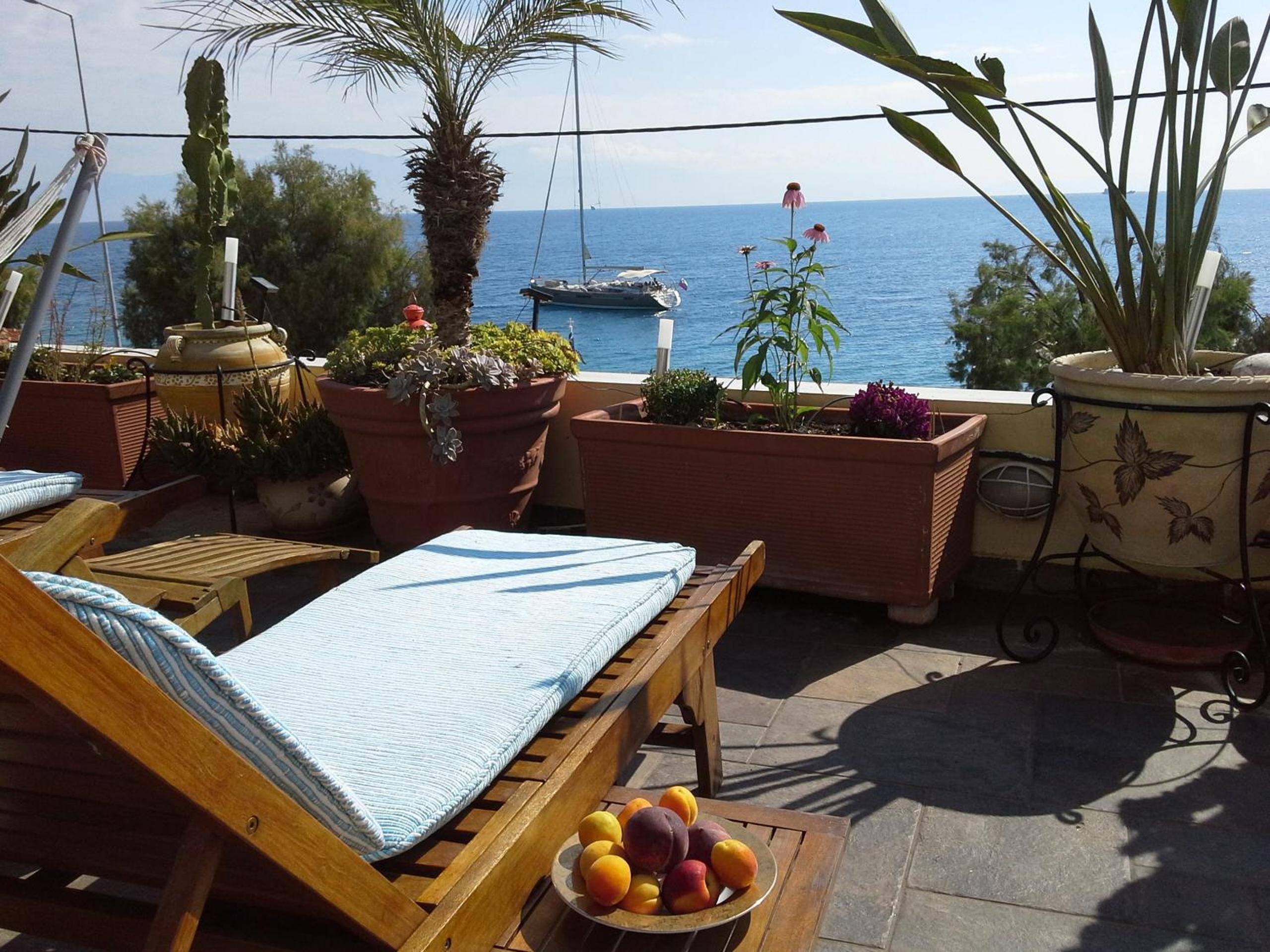 Diamante Beachfront Suites
