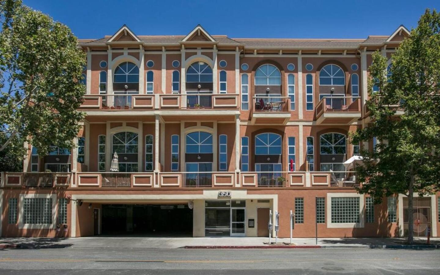 Modern 2BR Downtown San Jose Condo Walkable view 2