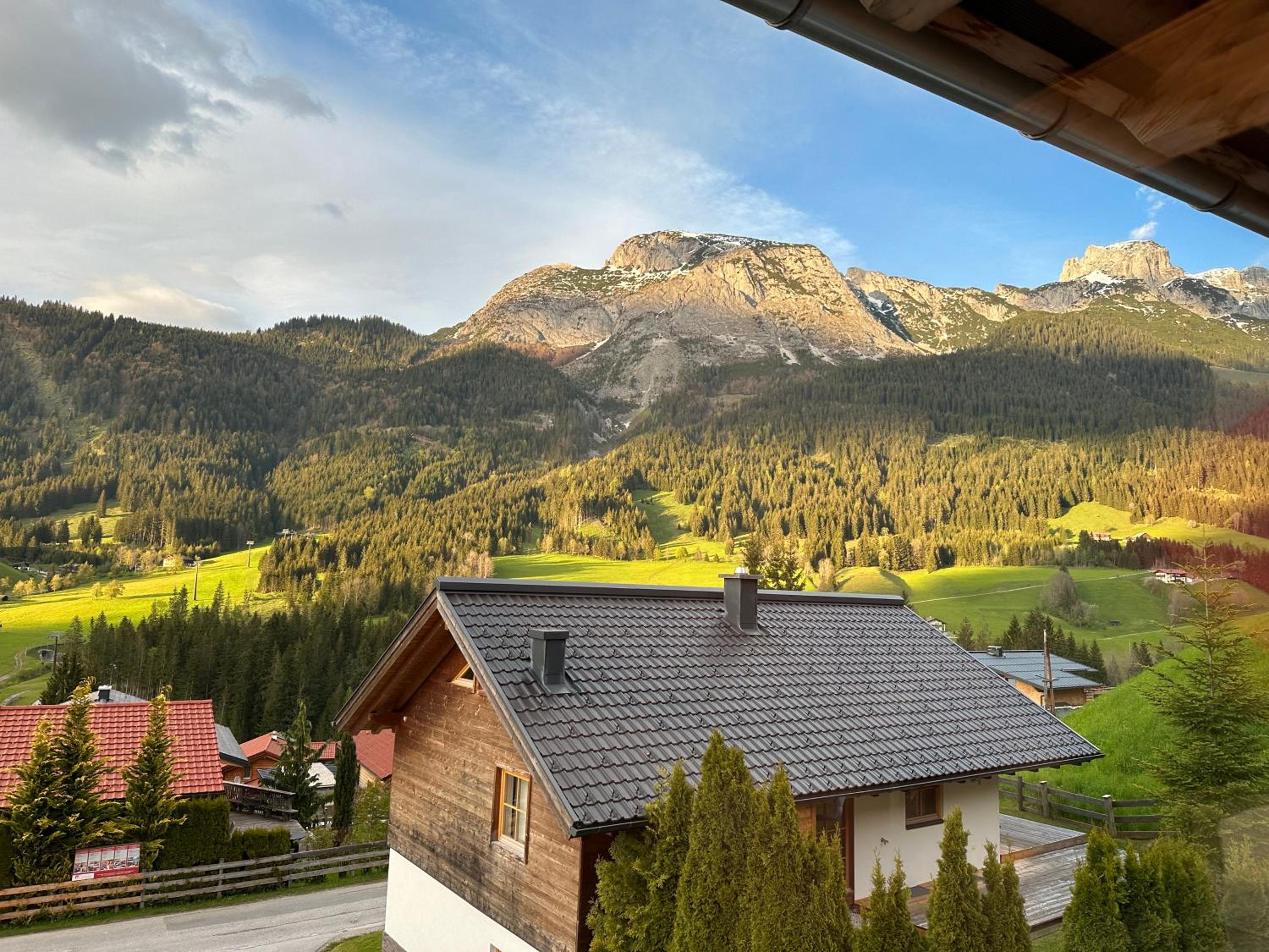 Chalet Bischofsmütze - Direkt an der Skipiste im Skigebiet Dachstein West