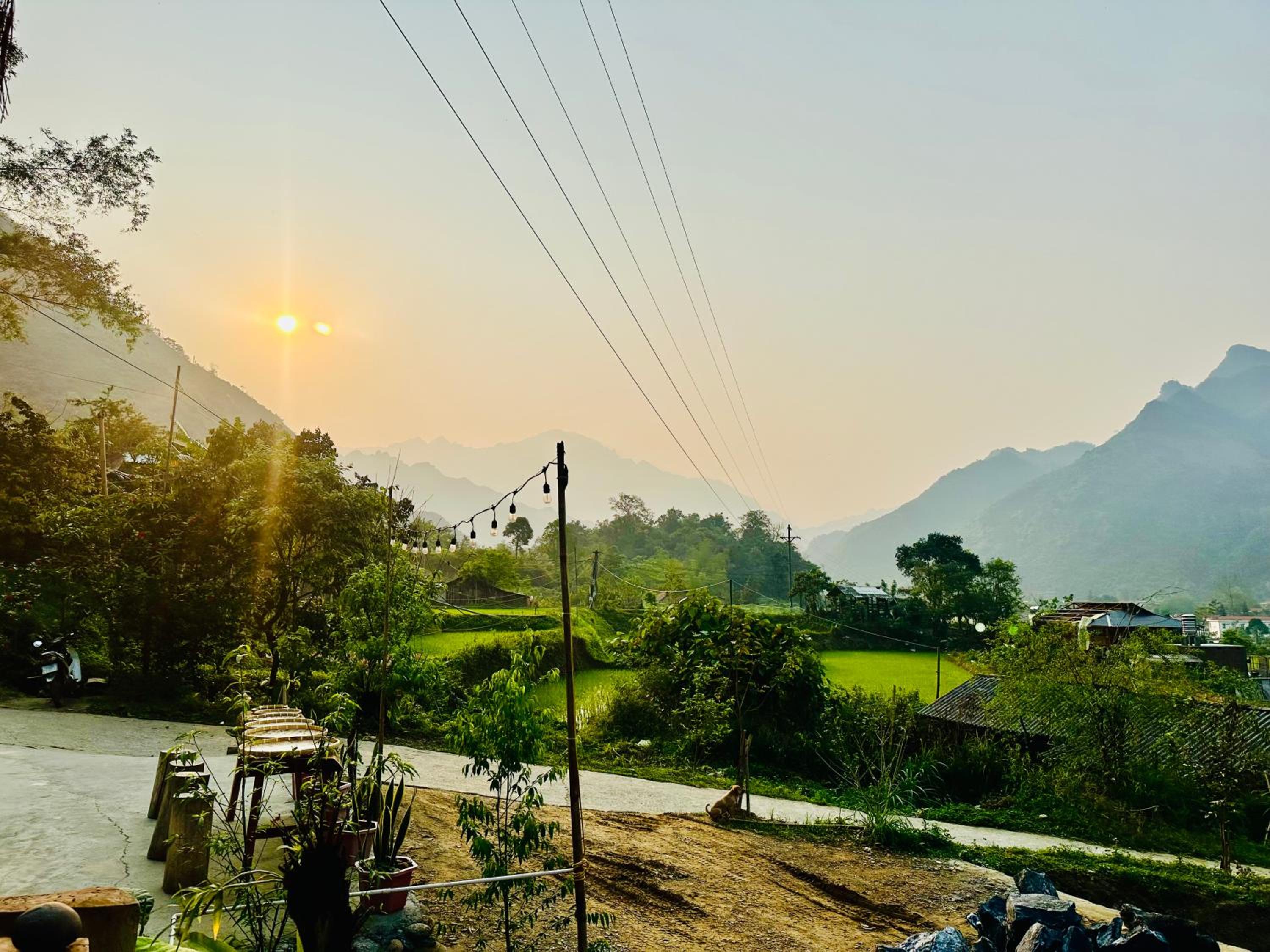 Du Gia Field View Homestay