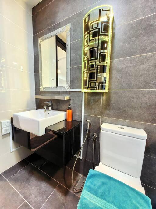 Almas Suites Netflix Wi-Fi Seaview By STAY photo 3