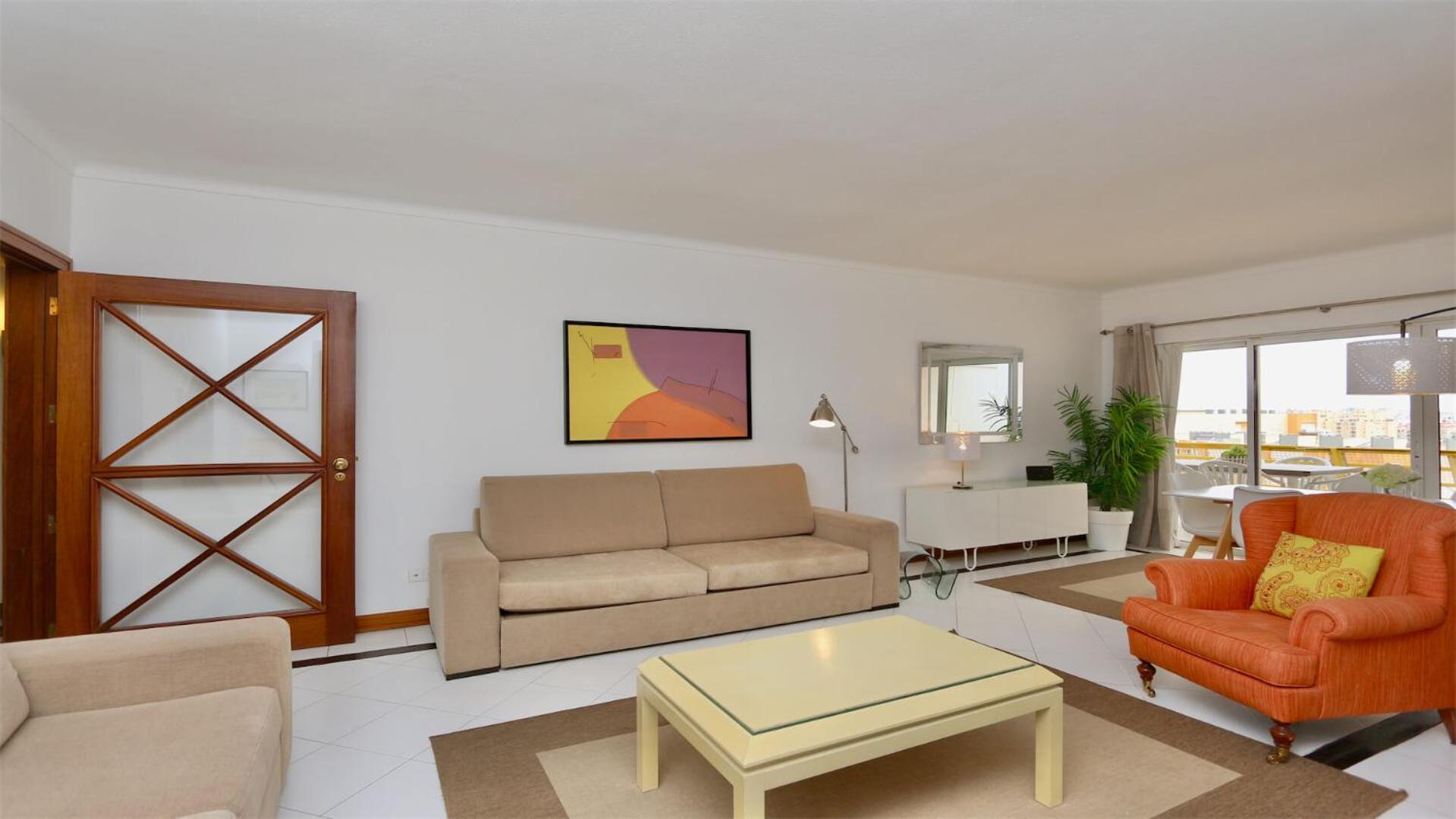 Al Charb TopFloor sea view, ar con, pool - CleverDetails view 3