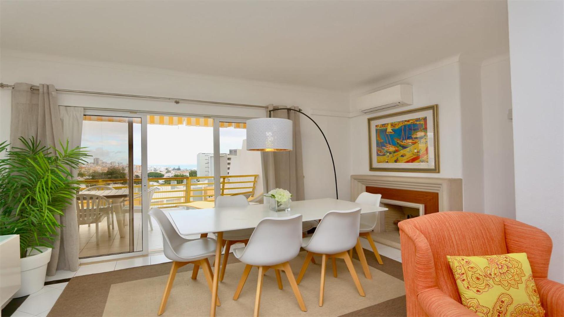 Al Charb TopFloor sea view, ar con, pool - CleverDetails view 2