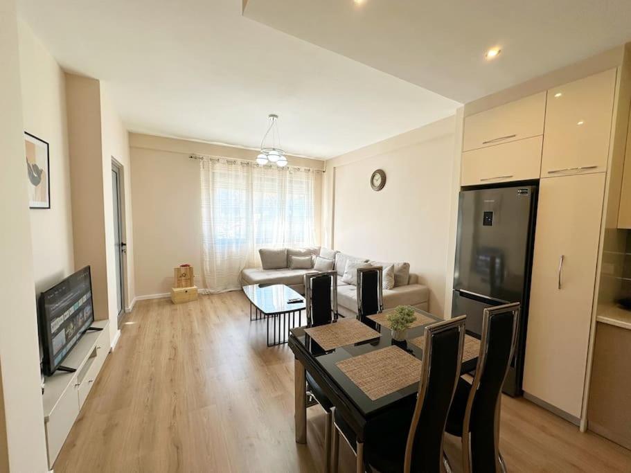 JO-AL Apartment’s 2