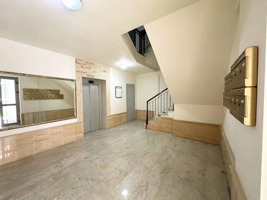 JO-AL Apartment’s 2