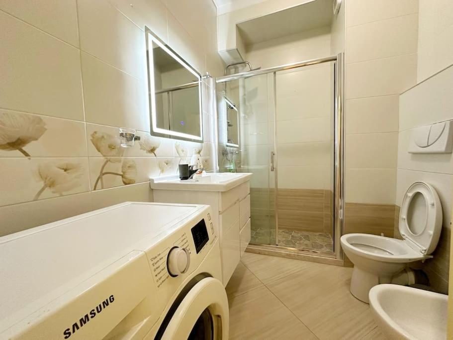 JO-AL Apartment’s 2