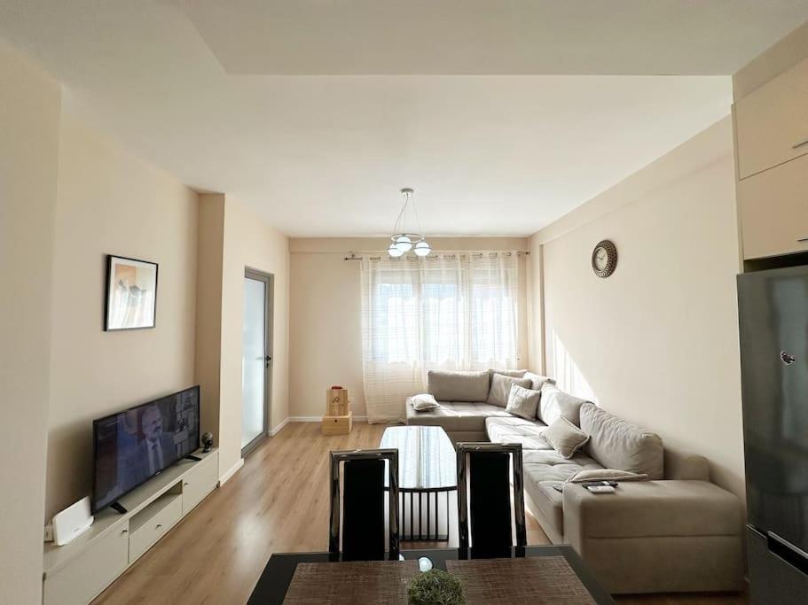 JO-AL Apartment’s 2