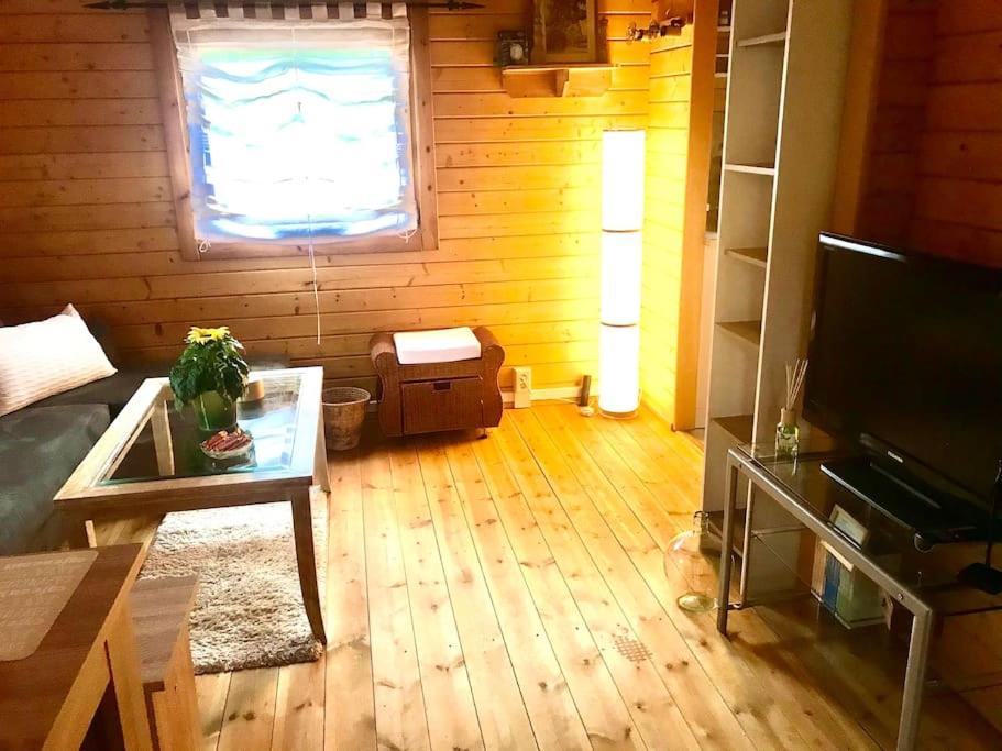 FEWO PARTNERS Haus Clemens - Gemütliches Holzhaus mit Grundstück nahe Badesee