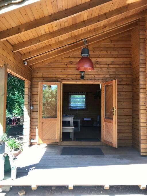 FEWO PARTNERS Haus Clemens - Gemütliches Holzhaus mit Grundstück nahe Badesee