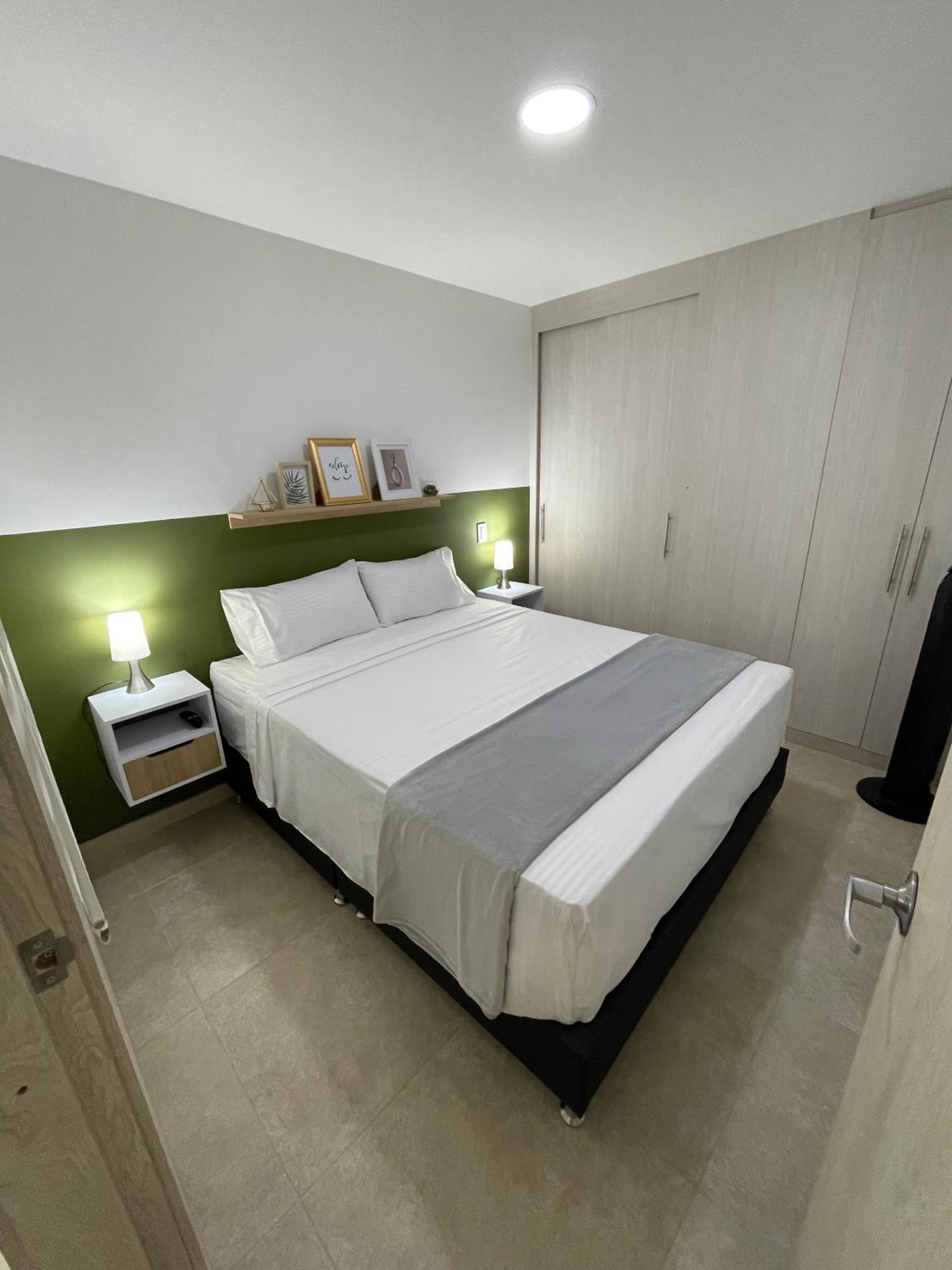 Apartamento en Laureles con Aire Acondicionado