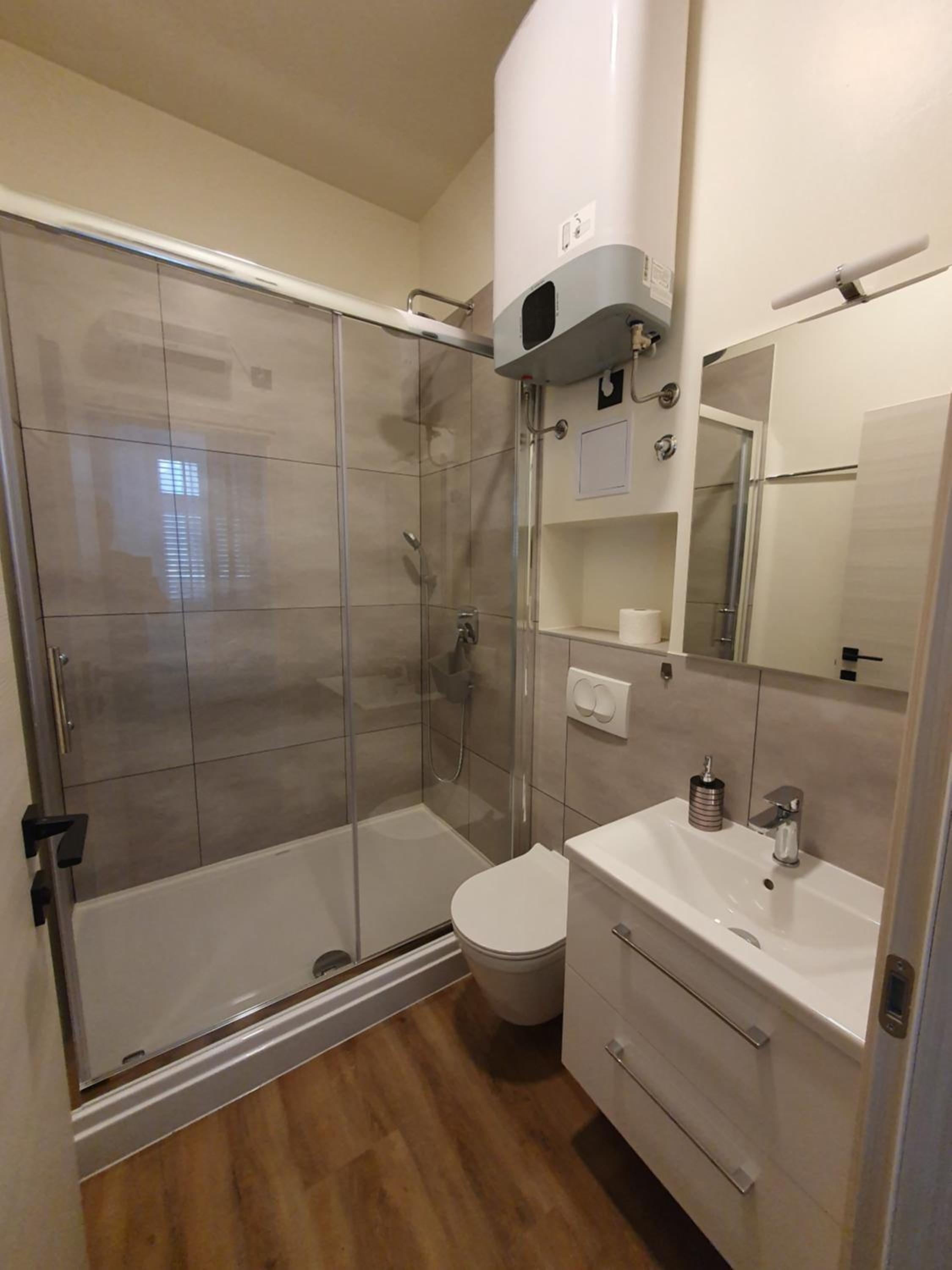 Pleasant home apartments view 5
