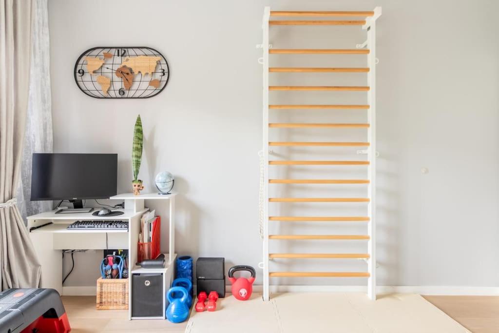 European heart 2-bedroom flat.