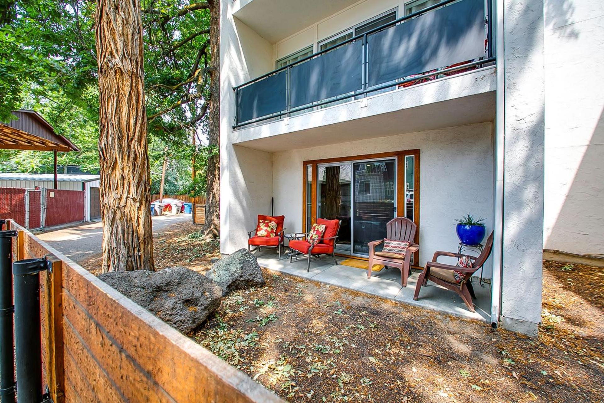 Ninth Street Retreat view 2