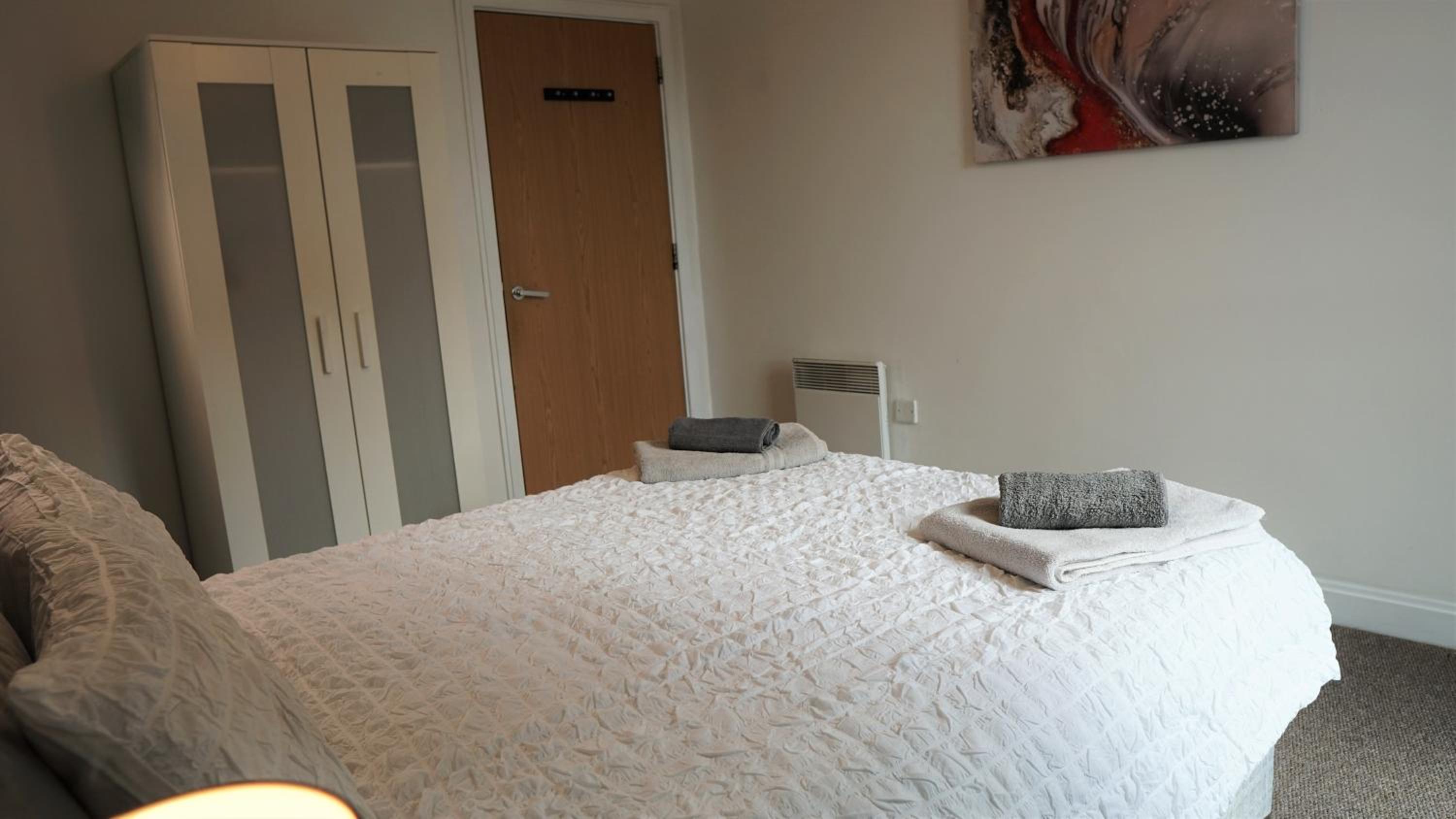 ServicesStay Apartment in Birmingham - Chinatown view 5