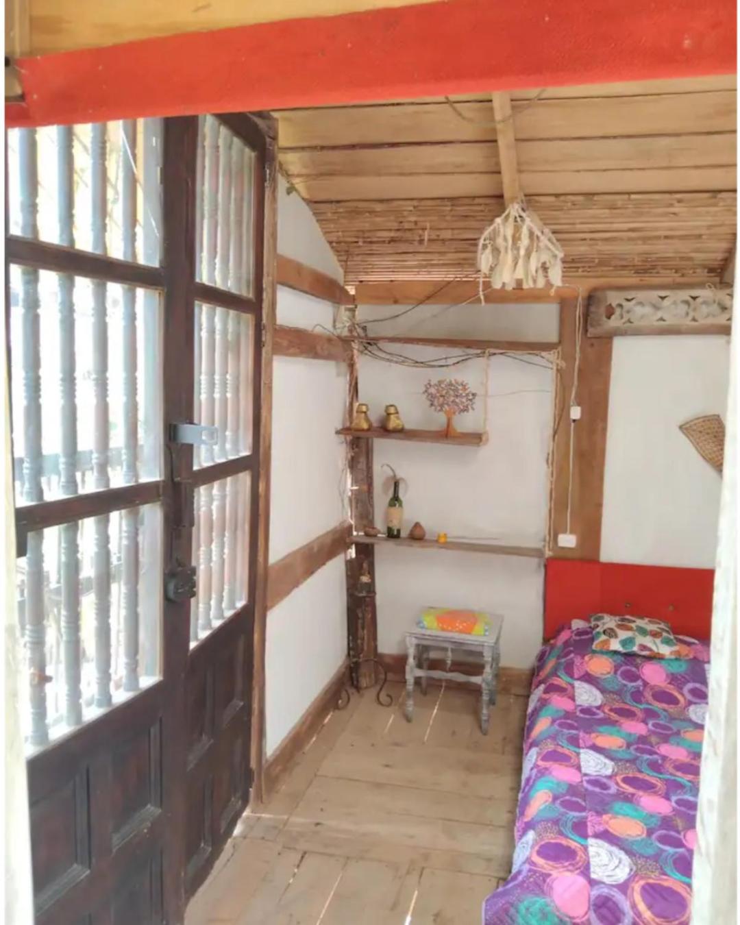 Casa sol y montaña
