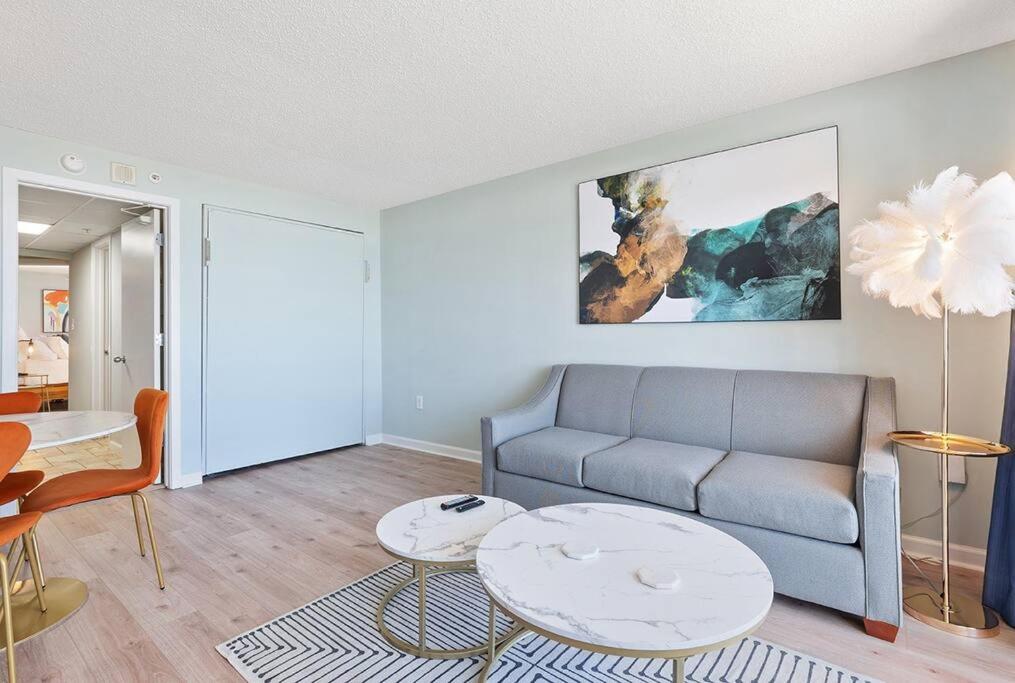Tranquil Palms-Oceanfront Condo