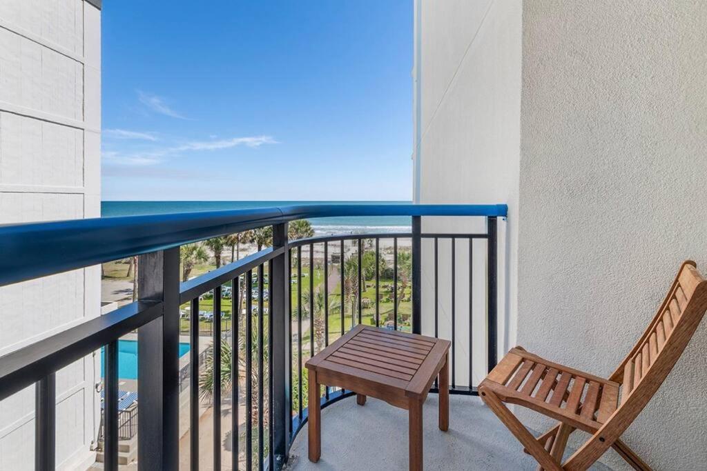 Tranquil Palms-Oceanfront Condo