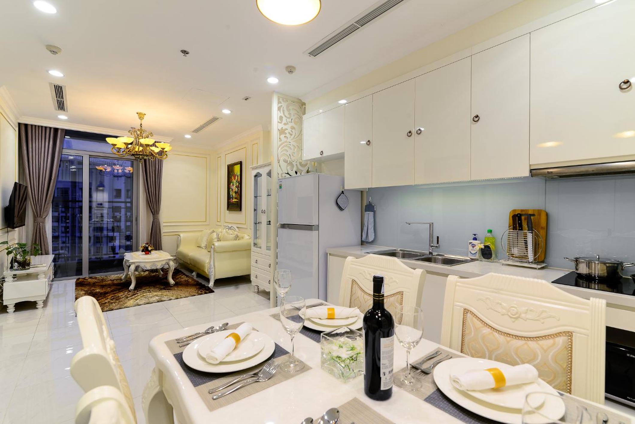 CeLaVie Serviced Apartment - The Vinhomes and Landmark