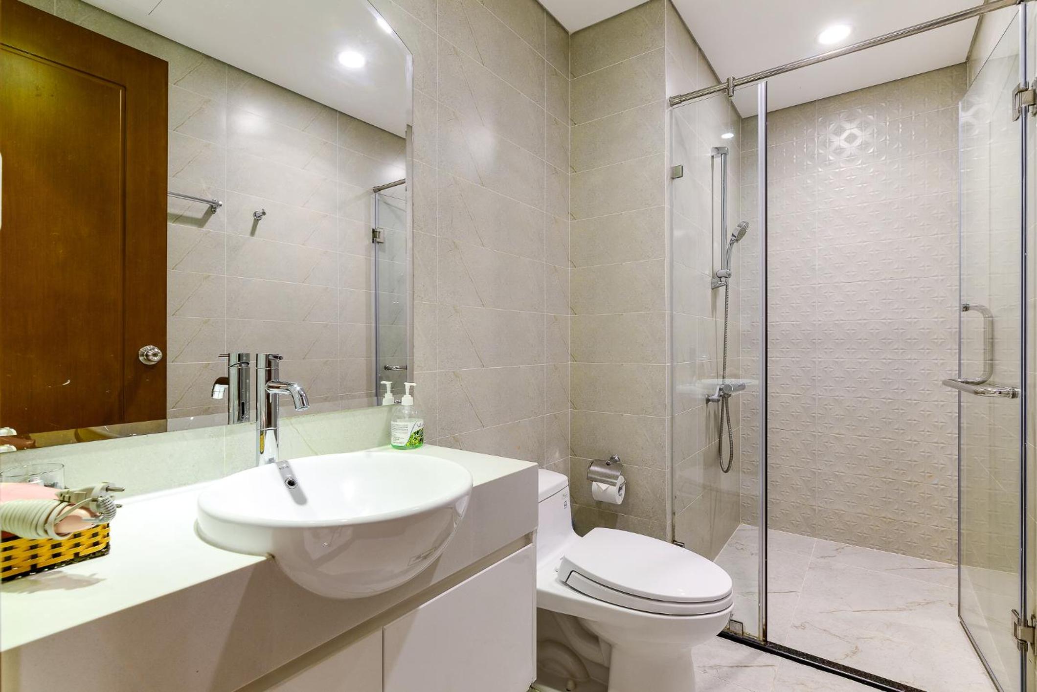 CeLaVie Serviced Apartment - The Vinhomes and Landmark