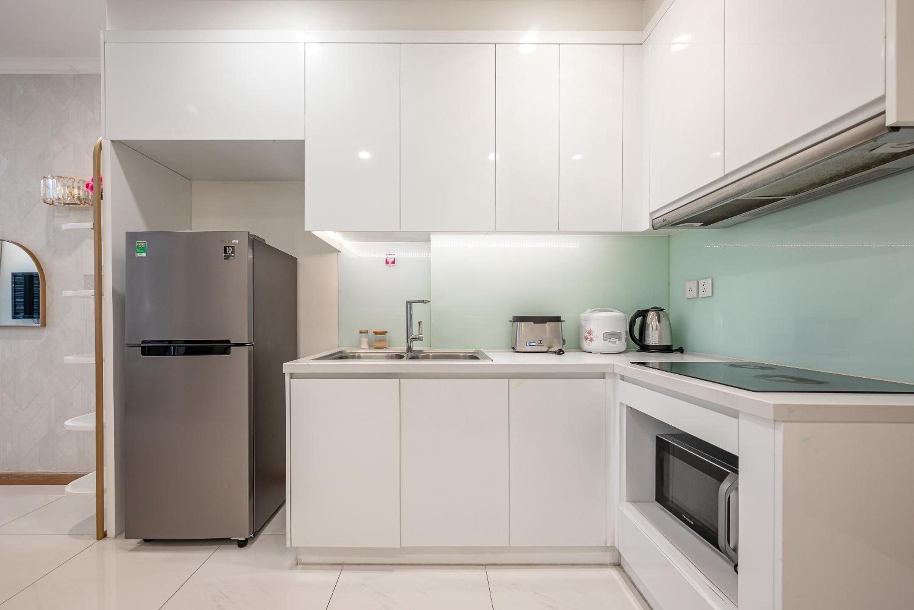 CeLaVie Serviced Apartment - The Vinhomes and Landmark