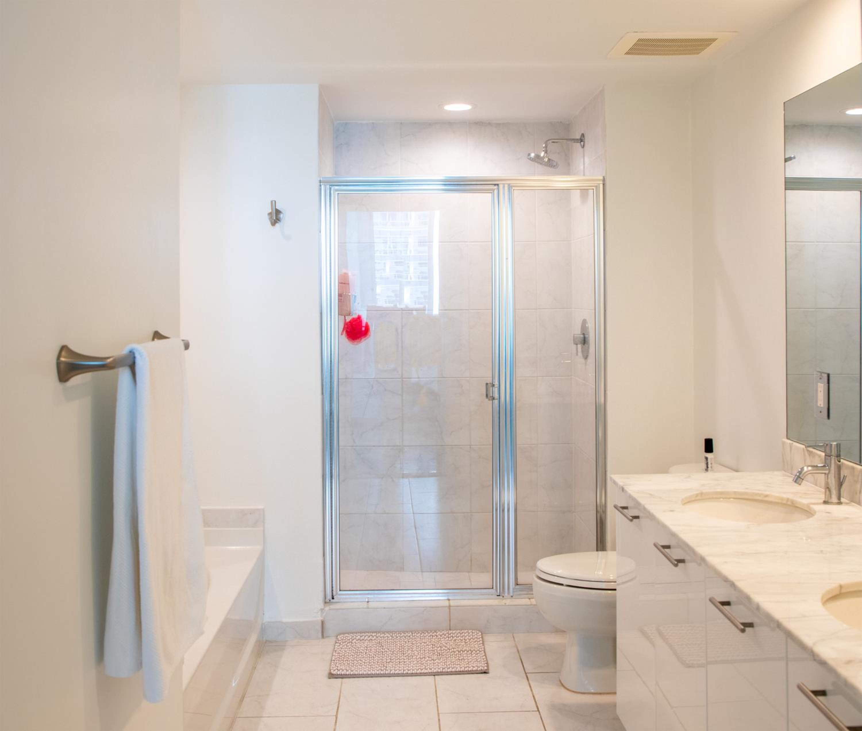Brickell Oasis - 2bed 2bath Lux building