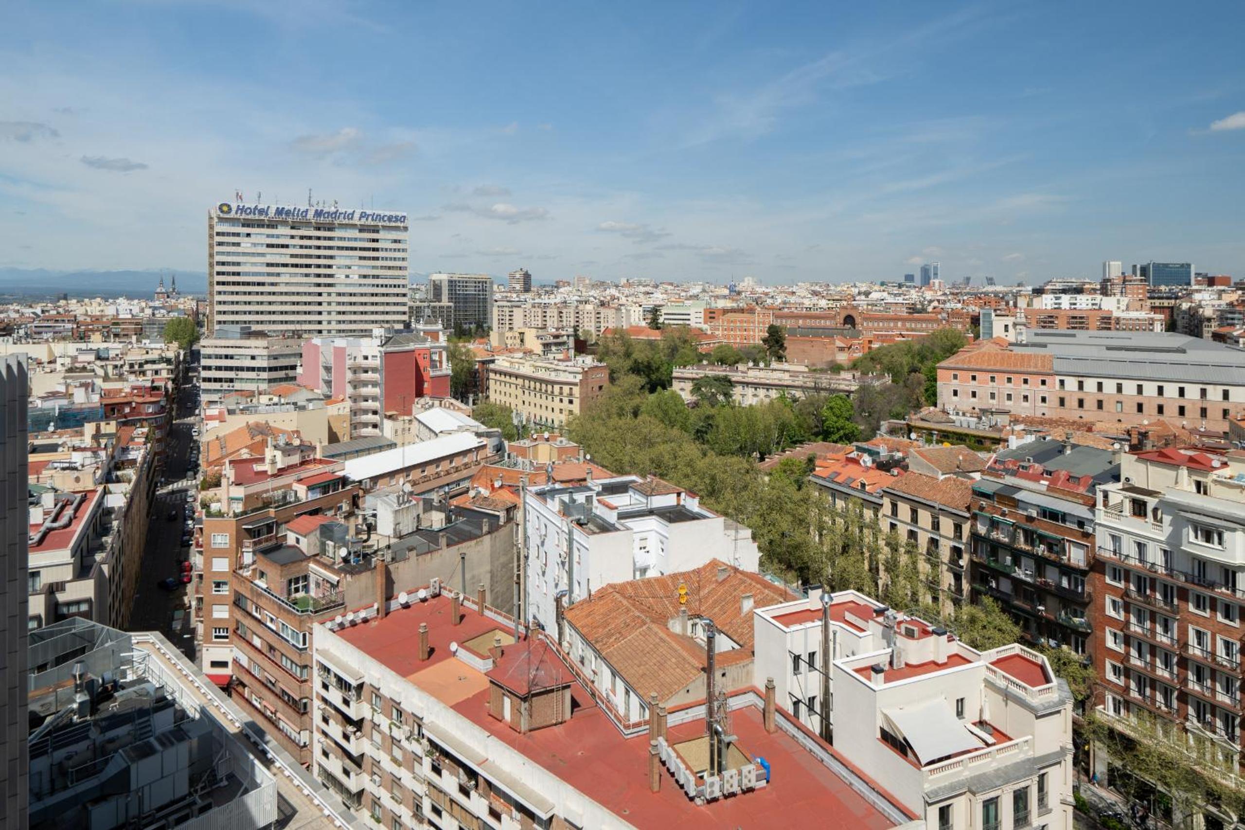 apartamento en plaza de españa ALQUILER TEMPORAL view 2