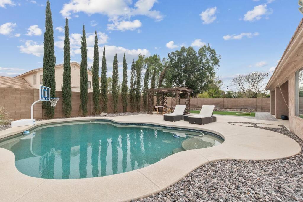 Hues of the Horizon House with Pool & BBQ view 3