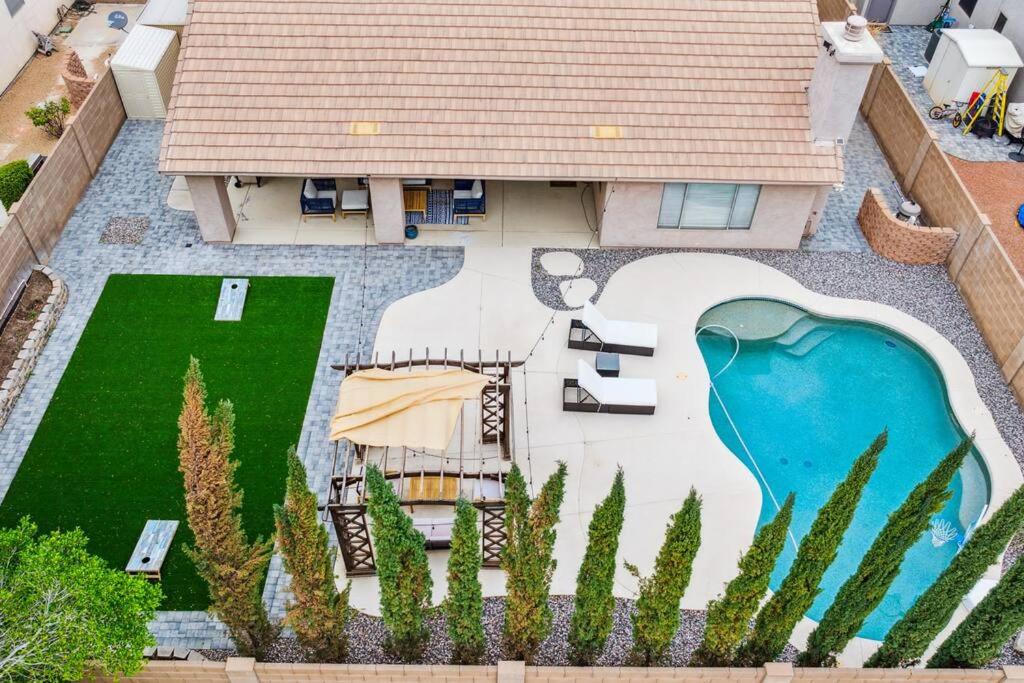 Hues of the Horizon House with Pool & BBQ view 5