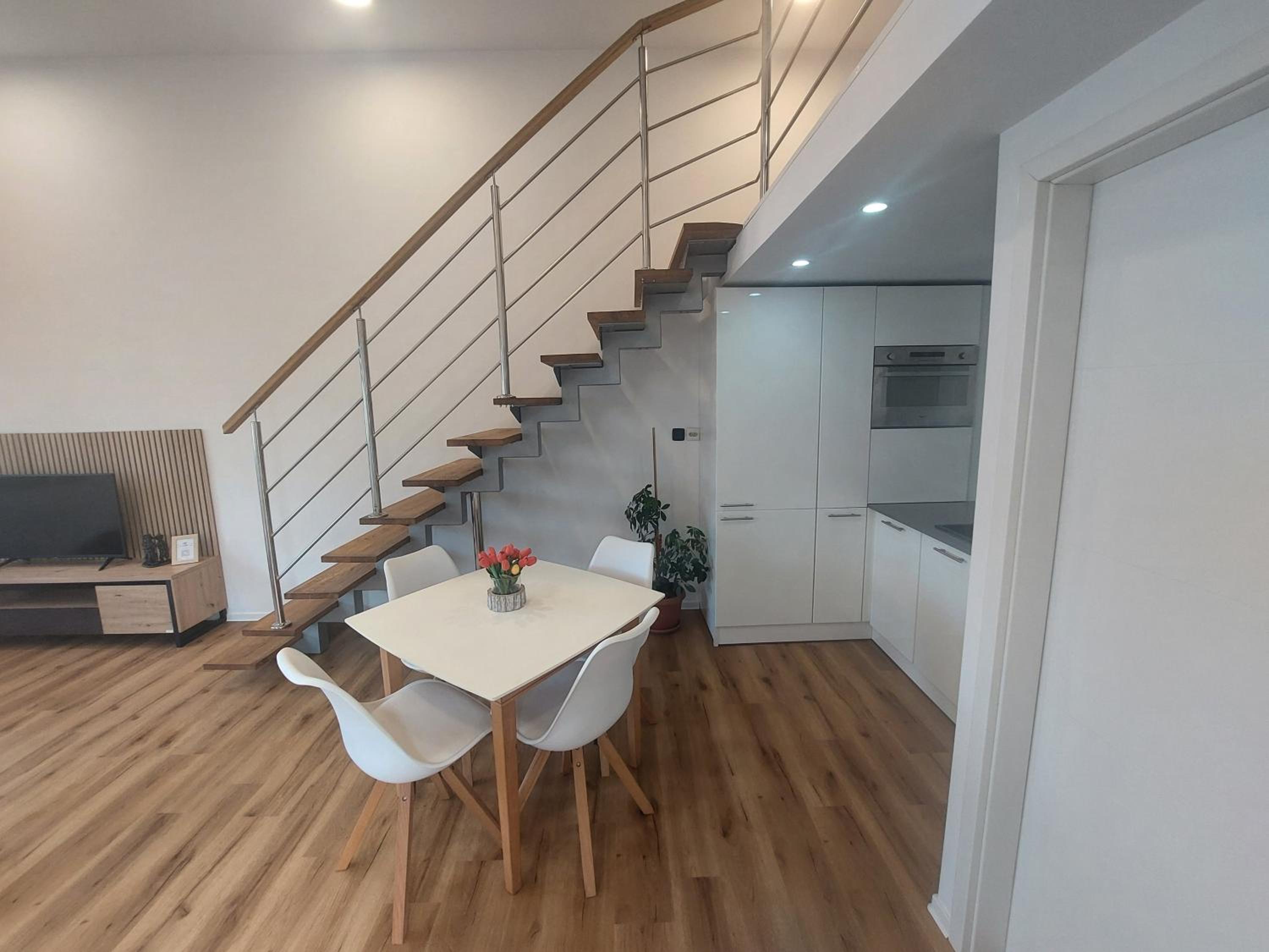SPRING and SUMMER cosy family apartment near Ljubljana & parking view 2