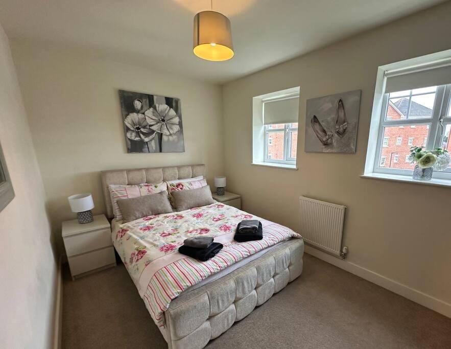 4BR Cheshire East/Townhouse/Central - Close to Bentley view 5